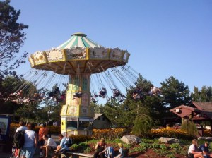 Lasso Swing Ride - Darien Lake