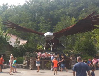 Wild Eagle Statue - Dollywood